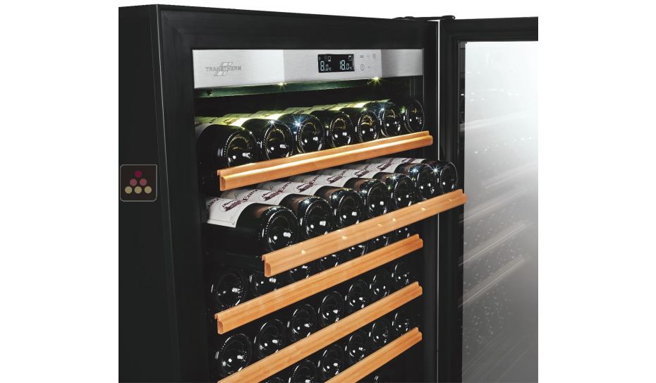 Single temperature wine ageing or service cabinet 