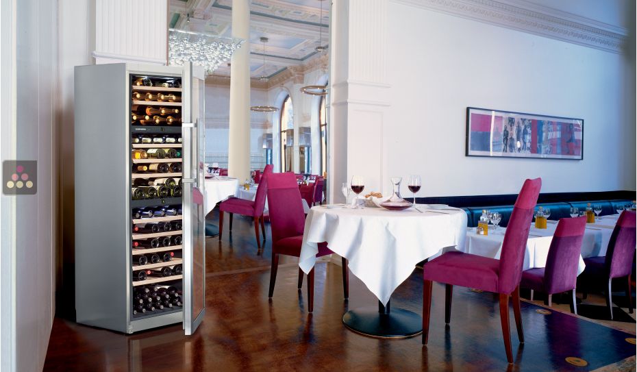 Wine cabinet for the storage and service of wine
