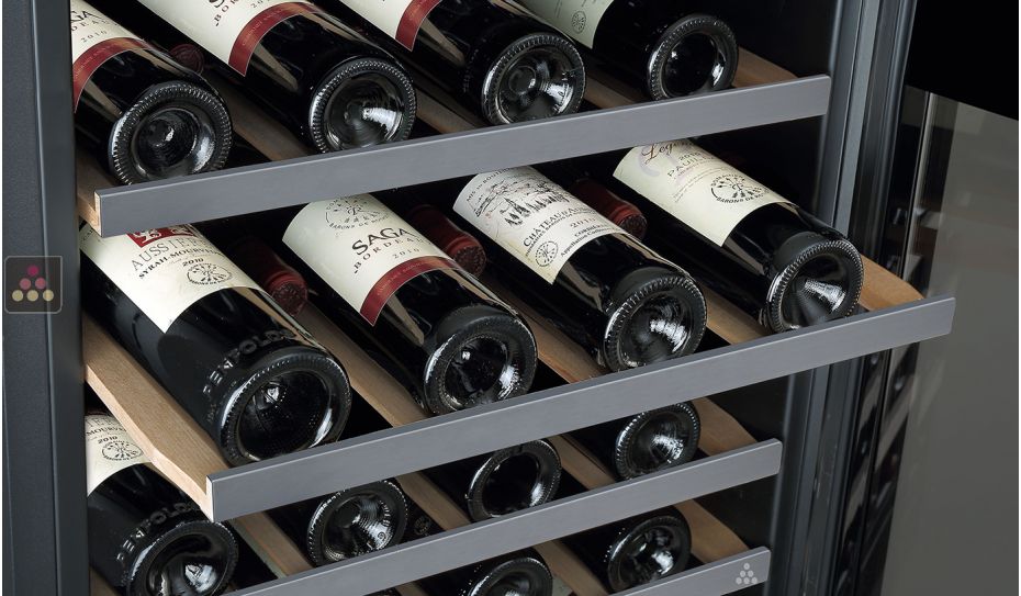 Single temperature wine service cabinet