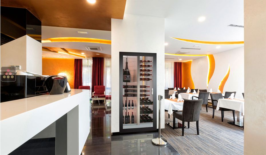 Professional built-in multi-temperature wine display cabinet - Mixed shelves