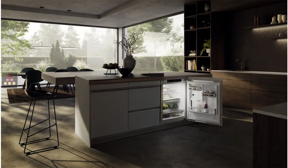 Mini fridge : can be fitted under counter with decorative panel coverable - 134 Litres