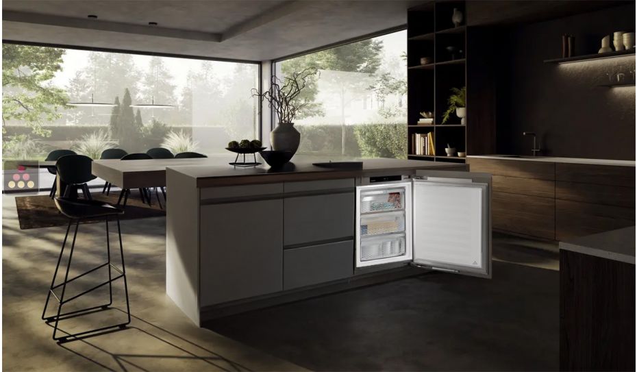 Mini Freezer : can be fitted under counter with decorative panel coverable - 80 Litres