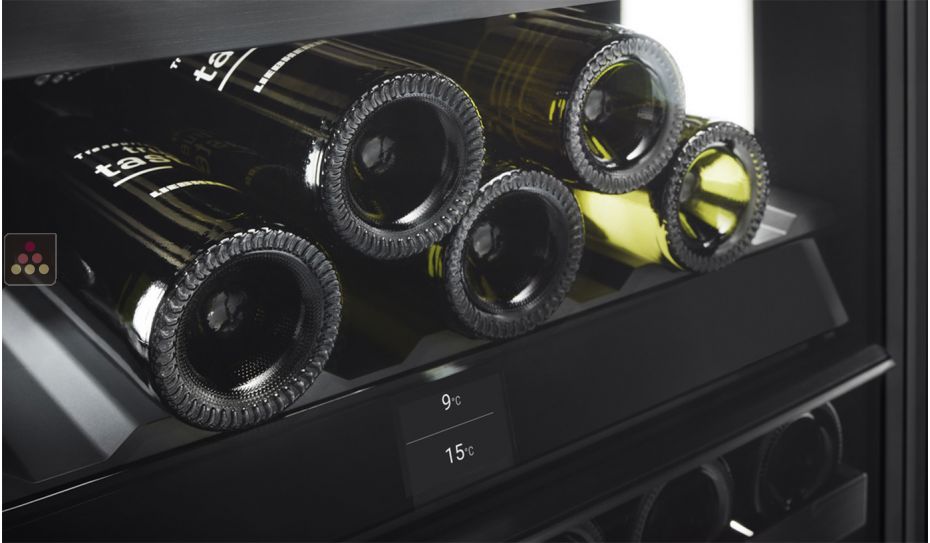 Dual temperatures built-in wine cabinet for storage and/or service - Customizable front
