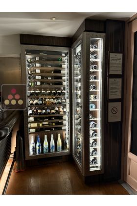 Custom wine cabinet with dual serving temperatures – Steel frame – 284 bottles – Sliding and fixed shelves.