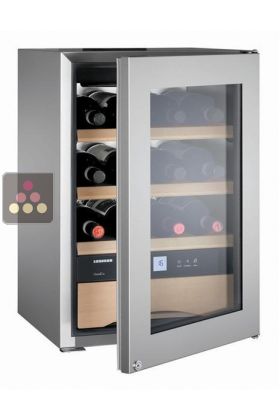 Single-temperature wine cabinet for storage or service 