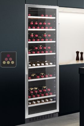Built-in single temperature wine cabinet for storage or service