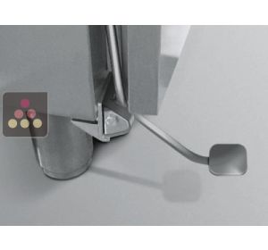 Foot pedal opener for commercial freezer or refrigerator LIEBHERR PRO